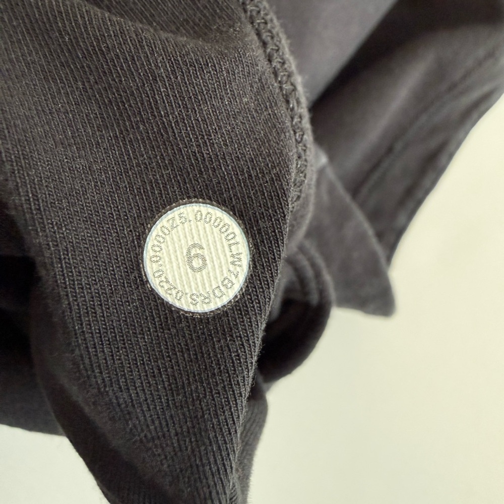Lululemon Inner Glow Short - Picture 7 of 9